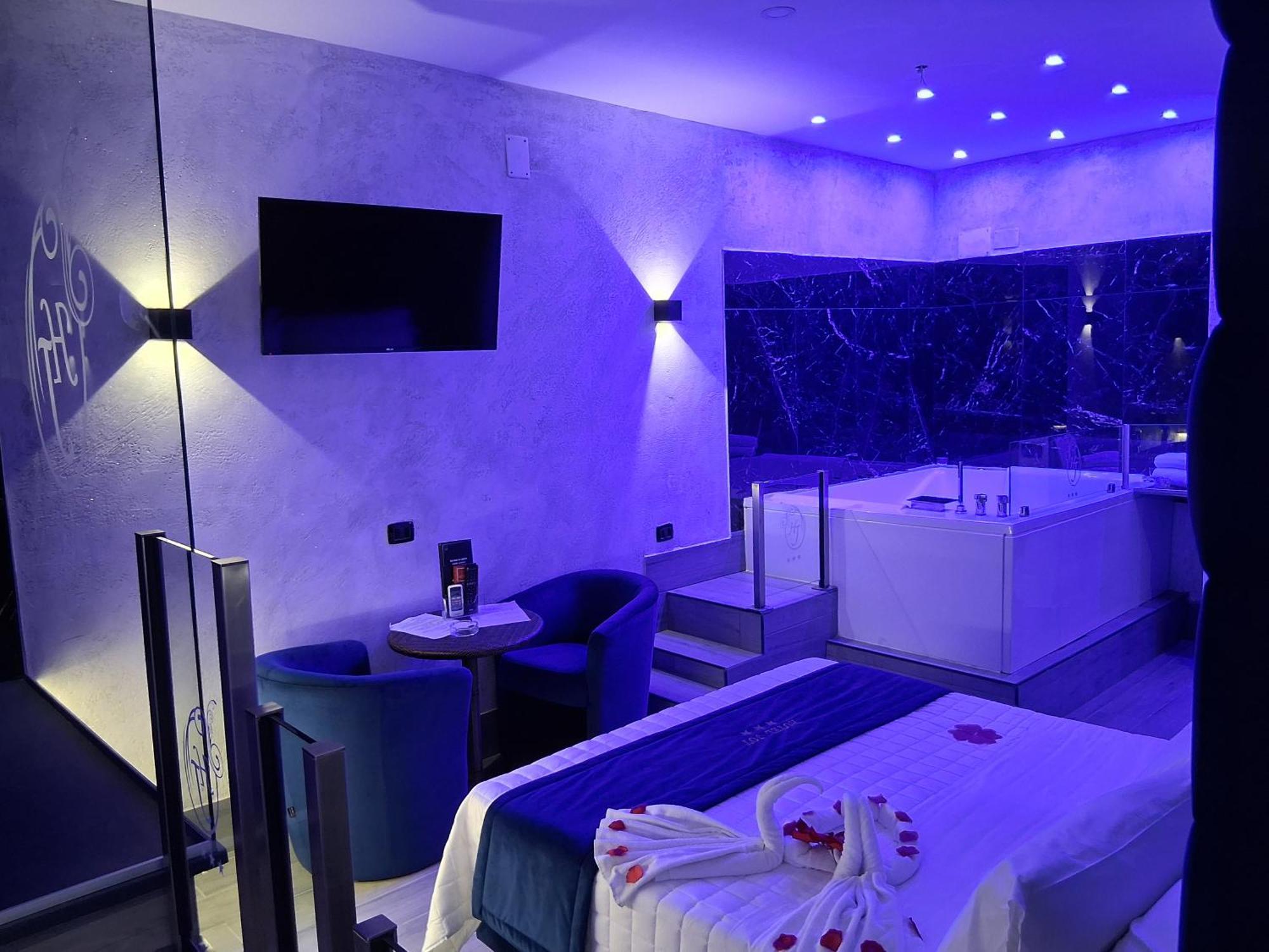 Hotel Joy Castel Volturno Buitenkant foto