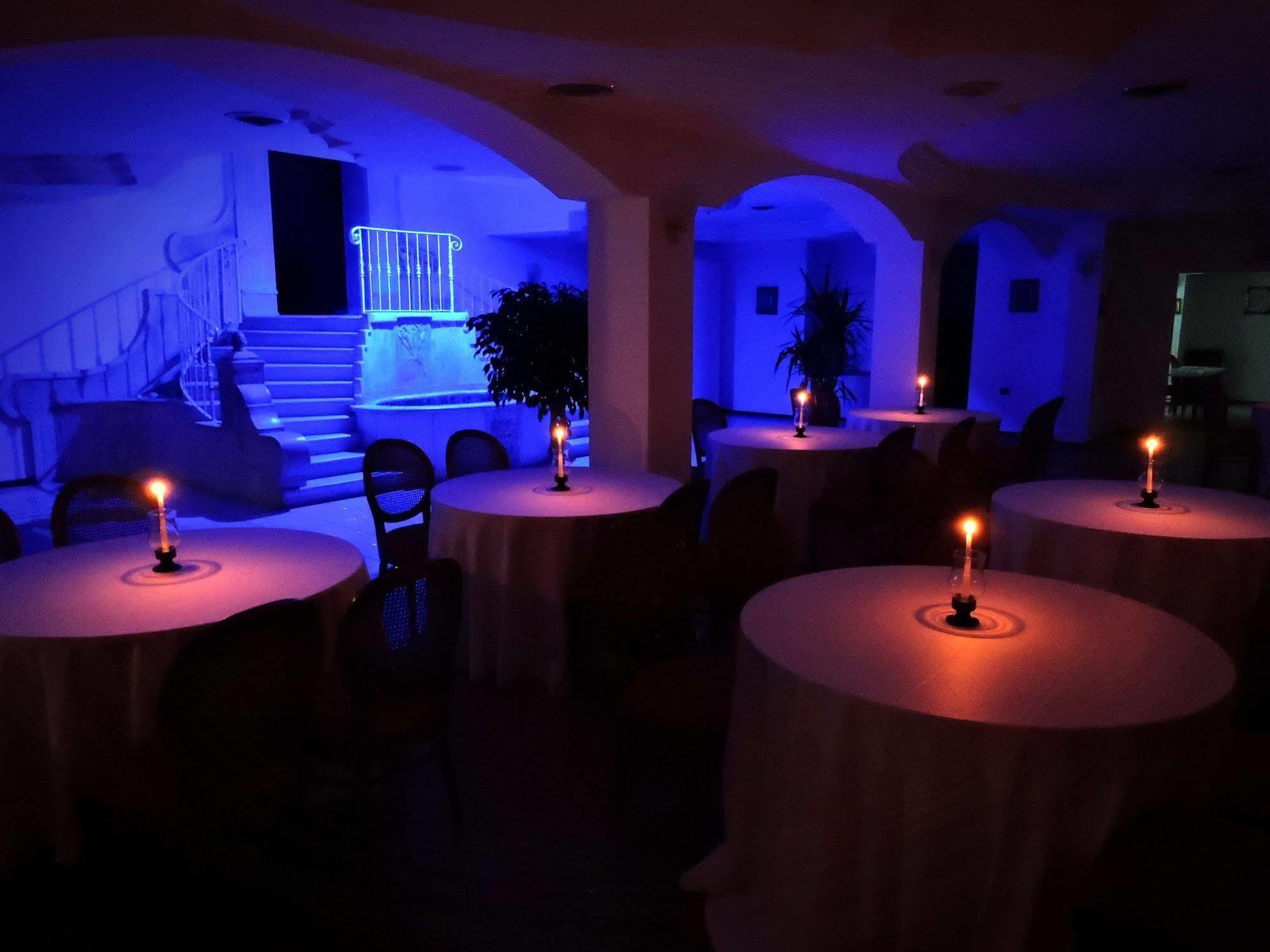 Hotel Joy Castel Volturno Buitenkant foto